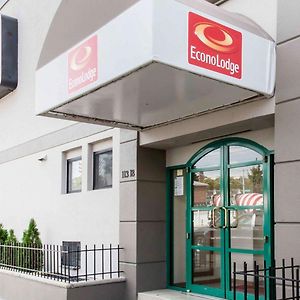 Econo Lodge South Ozone Park