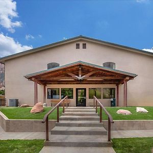 Zion Campfire Lodge At Zion Park, Ascend Hotel Collection